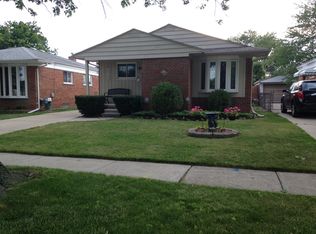 27529 Princeton St, Saint Clair Shores, MI 48081