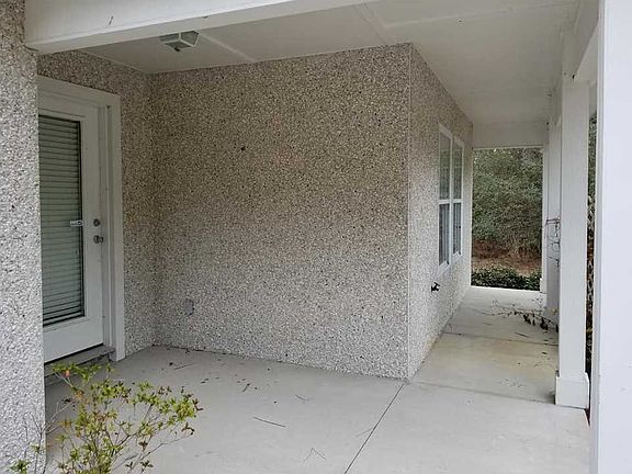 2nd image of 161 Skimmer Dr