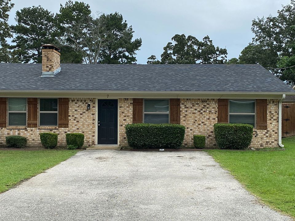 1st image of 811 McClenny Dr #M07