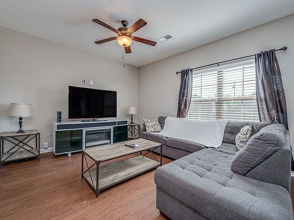 2nd image of 420 Princeton Dr