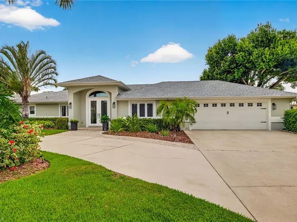 8390 Riviera AVE, FORT MYERS, FL 33919