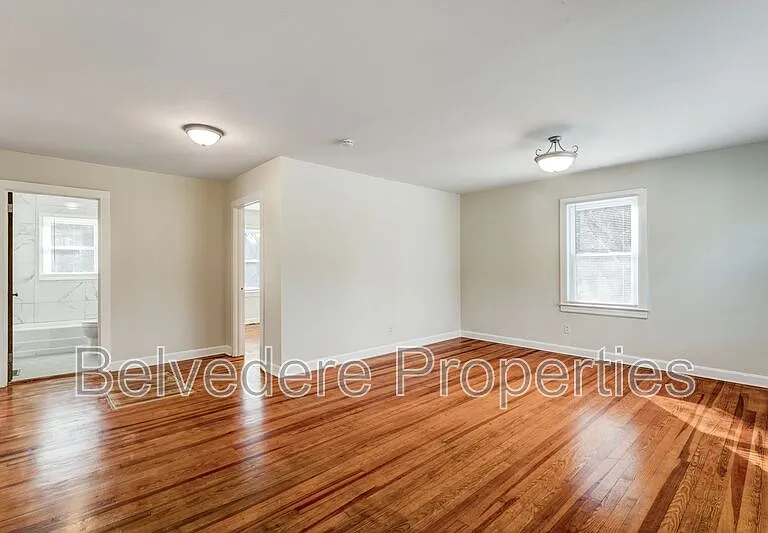 709 Langford Ave — Photo 8