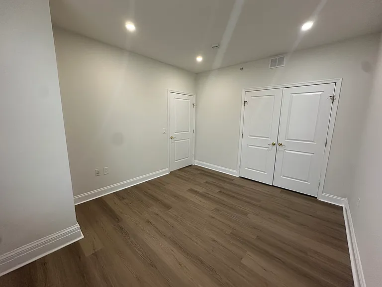 The Flats at Professional Arts Building — Photo 13