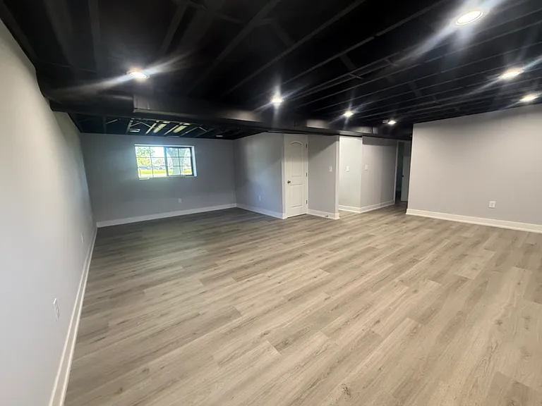 14702 Caledonia Rd — Photo 5