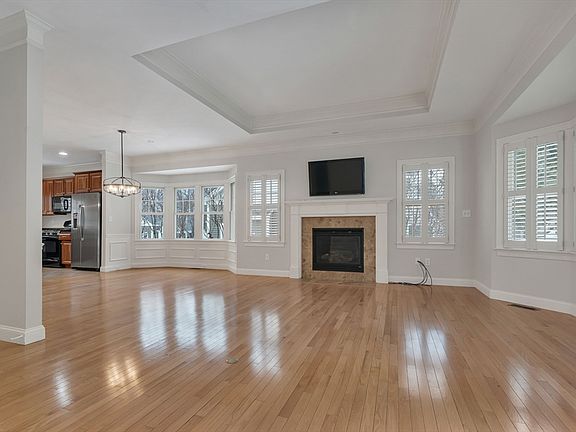 5th image of 11 Cole Dr Unit 11