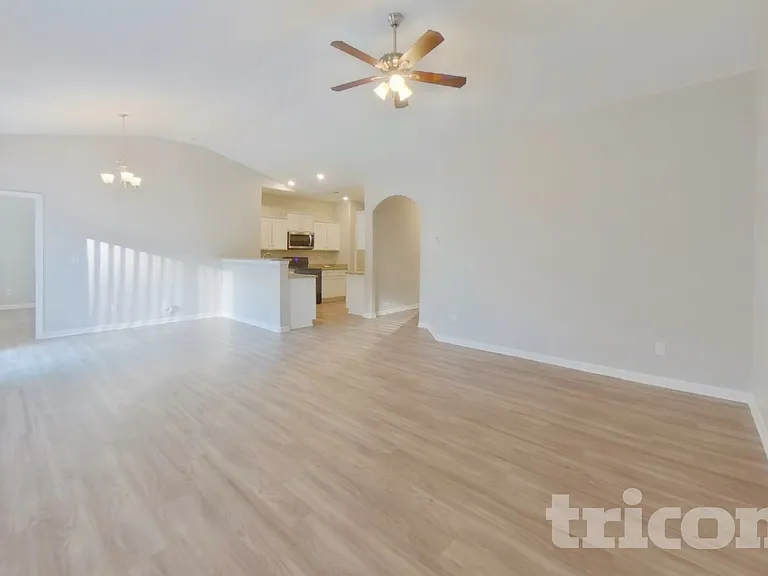 7138 Cuddington Dr — Photo 3