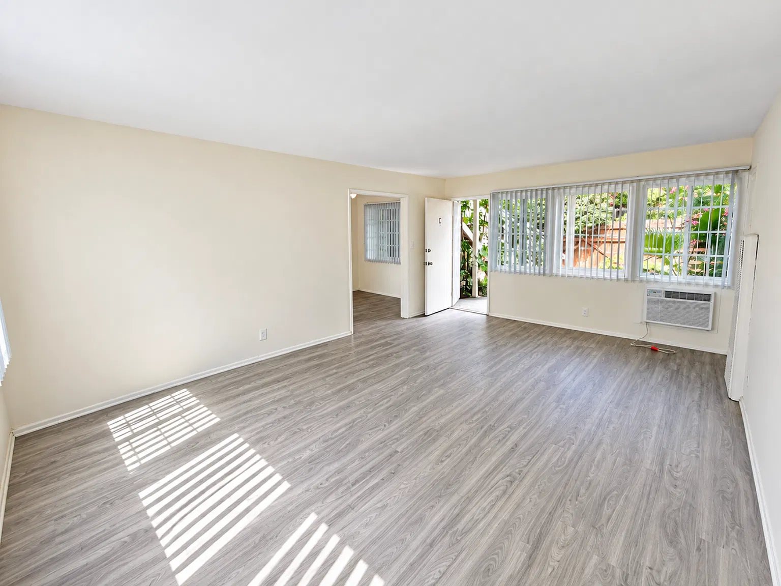 Hazeltine 4509 — Photo 1