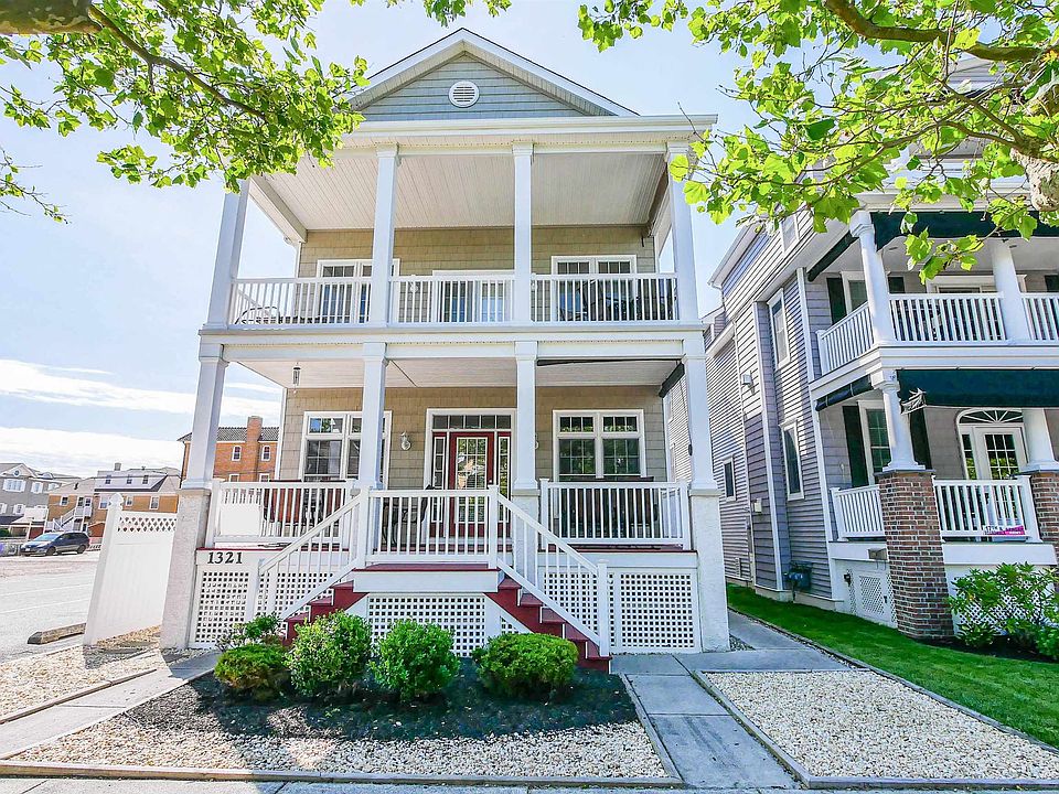 1st image of 1321 Wesley Ave #2