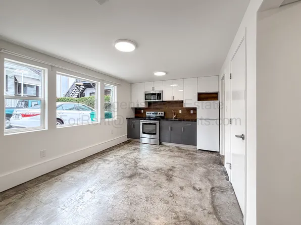 5115B Shattuck Ave #B, Oakland, CA 94609