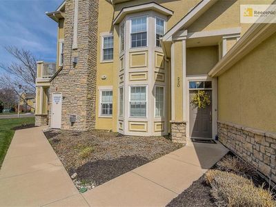 15910 Granada St APT 220, Overland Park, KS, 66085