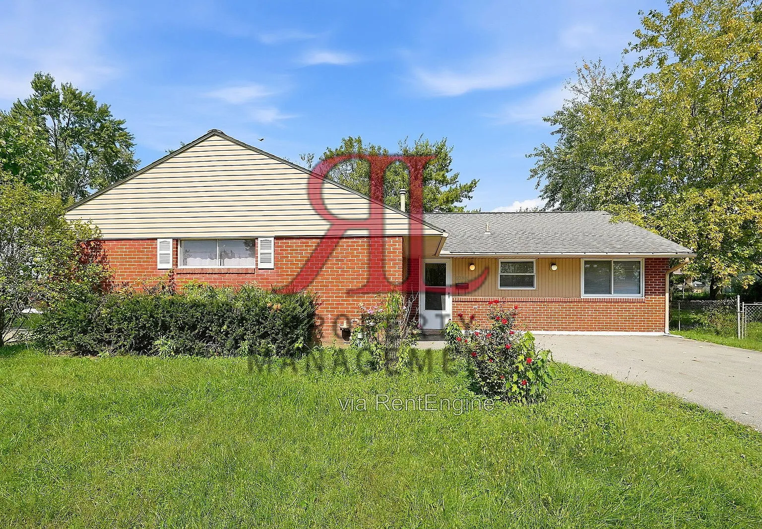 4 bed, 2.0 bath, 1404 sqft, $1,995 — Photo 2