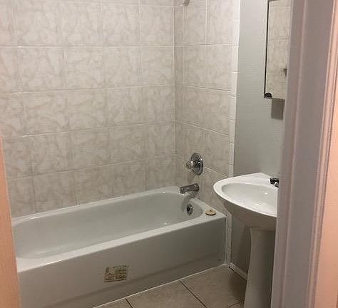 5th image of 9802 N 12th St APT B