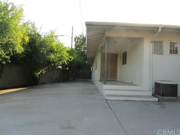 2nd image of 831 E Mockingbird Ln