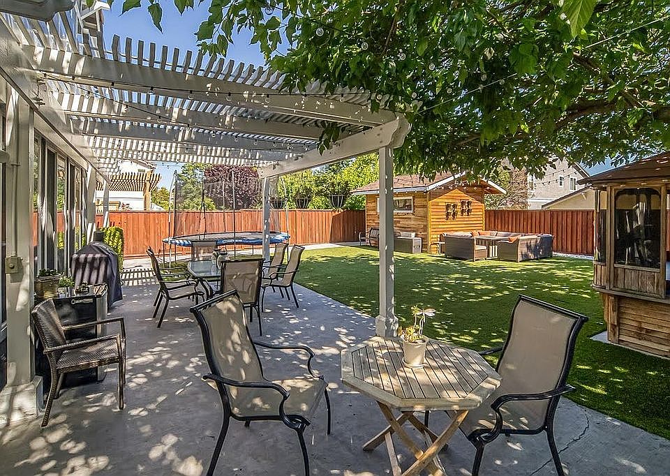 1st image of 4778 Mangrove Dr
