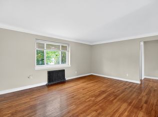 2715 Noble Rd #104, Cleveland, OH 44121