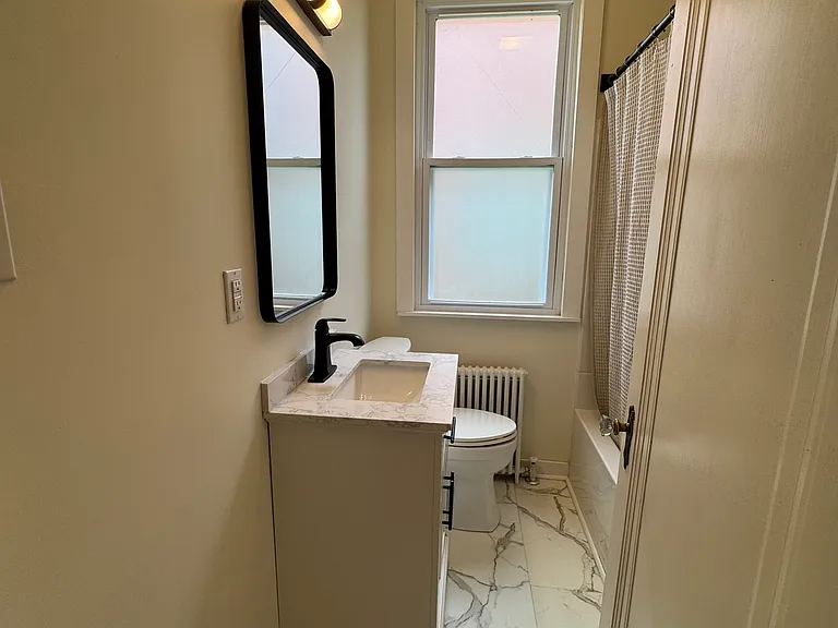 14 Maplewood Ave #14 — Photo 9