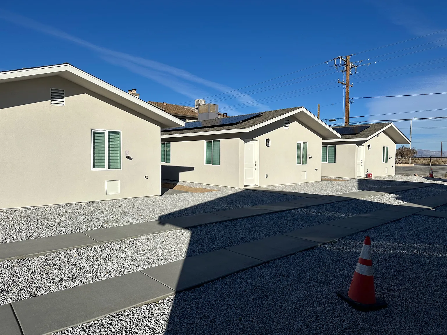 2 bed, 780 sqft, $1,300 — Photo 2