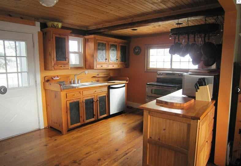 2nd image of 324 Springtown Rd