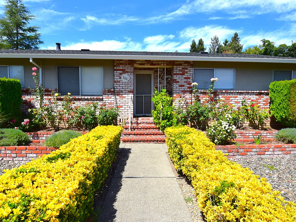 566 Joaquin Dr