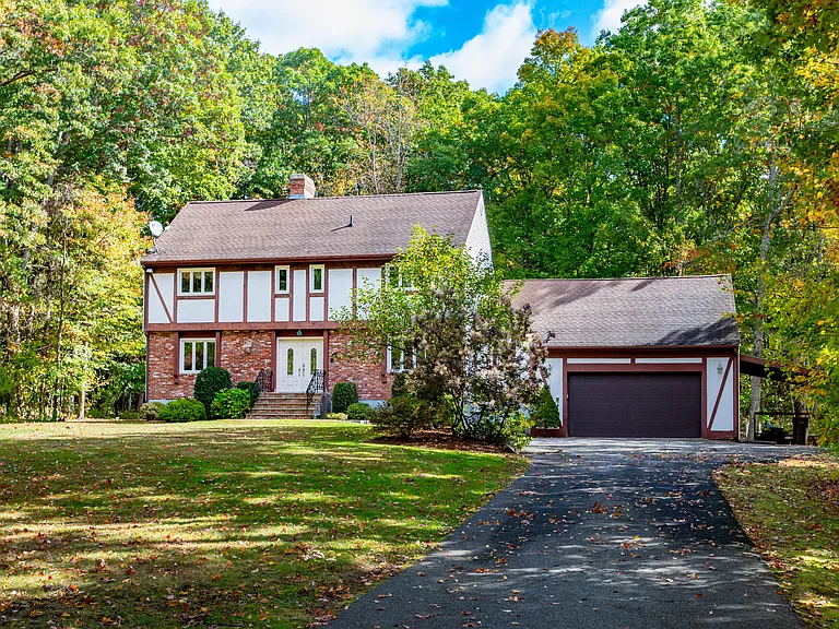 23 Golden Oaks Dr — Photo 39