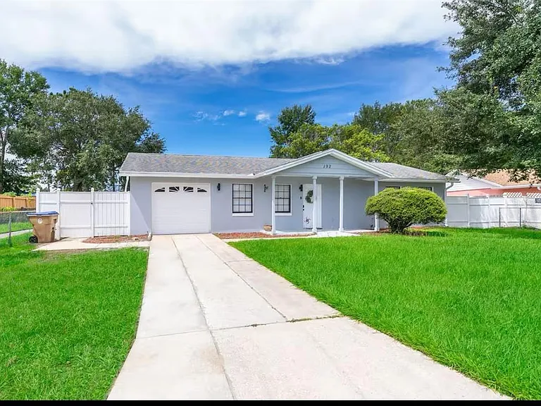 192 Mante Dr — Photo 1