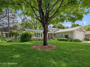 411 Juniper Pkwy, Libertyville, IL
