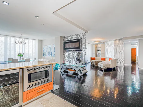 1702 Avenue Z image 9 of 40