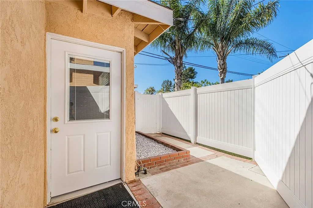 Building Photo - 16640 Los Alimos St