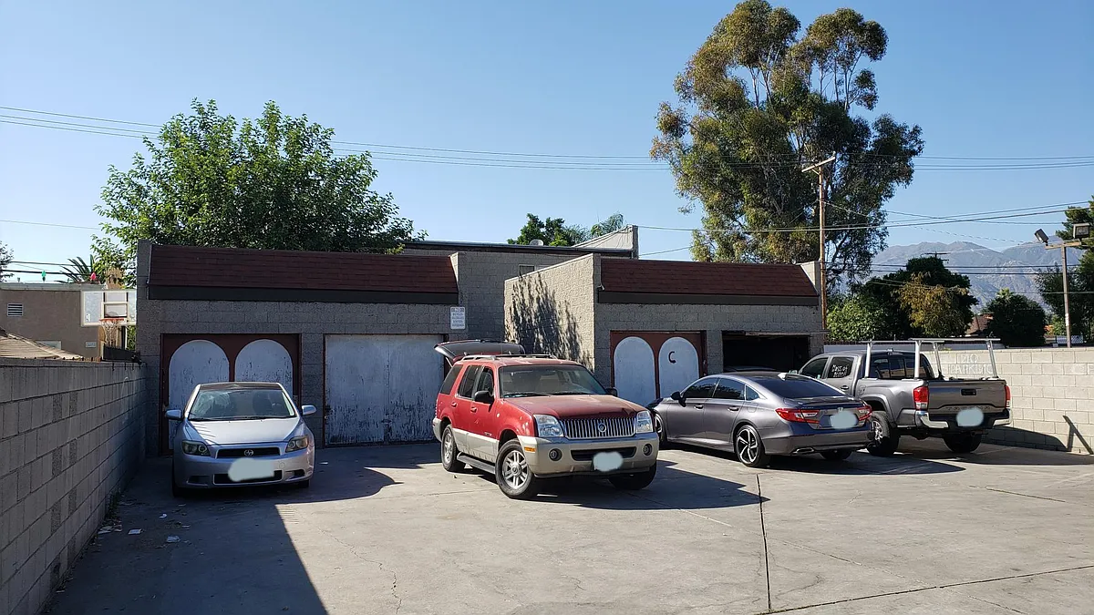 Building Photo - N Maclay Ave