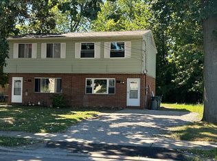 634 Harris Rd, Sheffield Lake, OH 44054