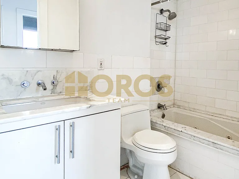 322 Spring St #3 — Photo 7