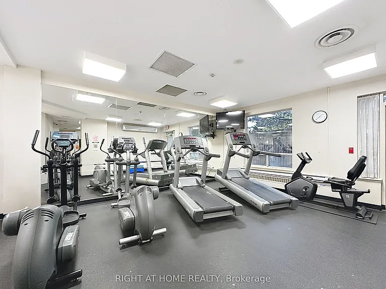 35 Empress Ave #2108 — Photo 13