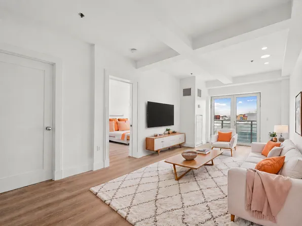 302 2nd Street image 1 of 11
