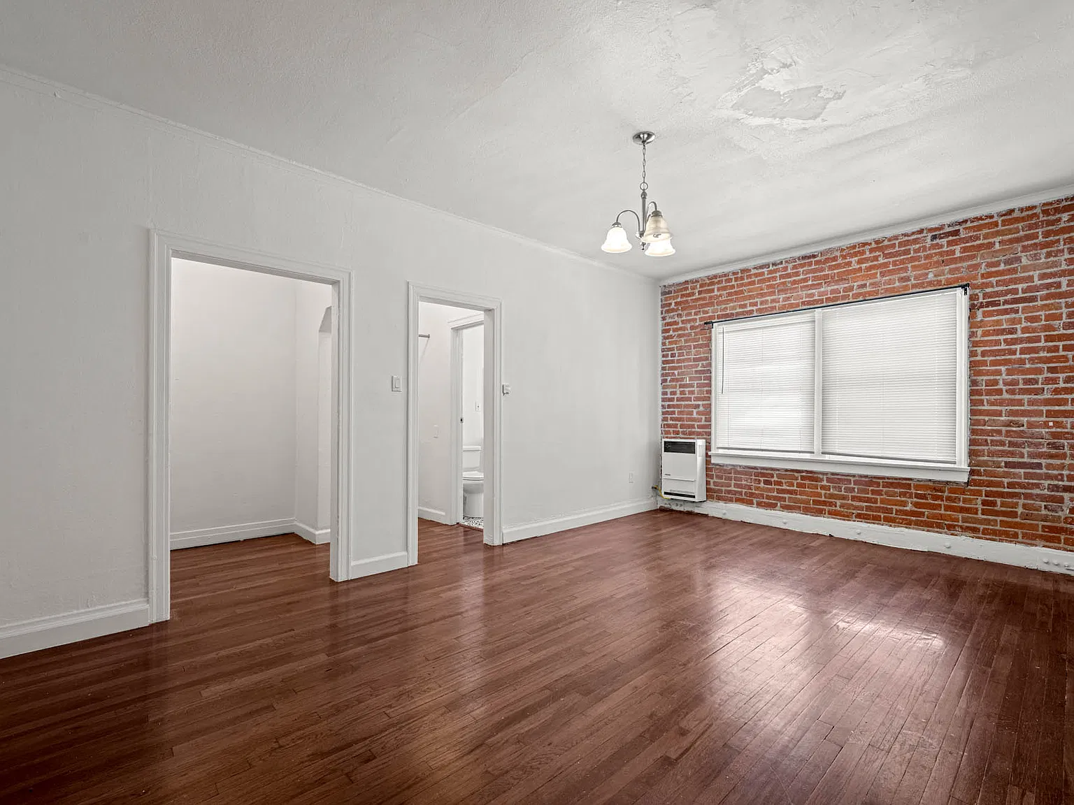 2795 W 8th St — Photo 1