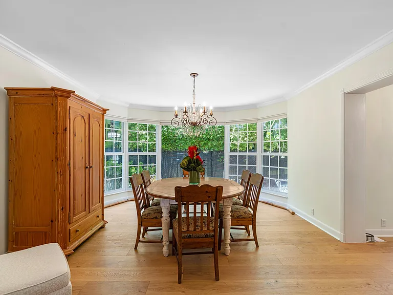1554 N Ocean Way — Photo 10