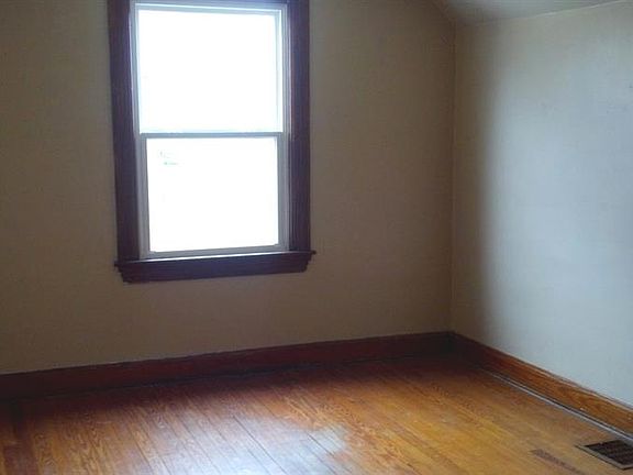 5th image of 6714 Kembell Dr