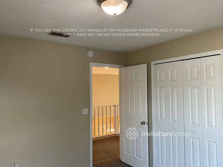 427 Symphony Pl — Photo 10