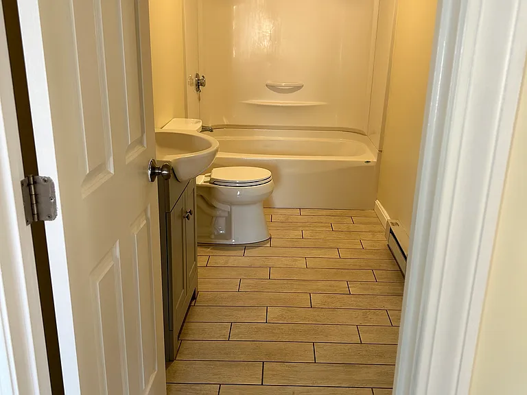 327 Hamilton St #2 — Photo 10