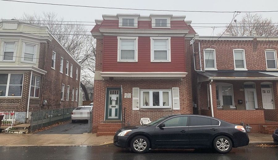 1st image of 617 S Heald St