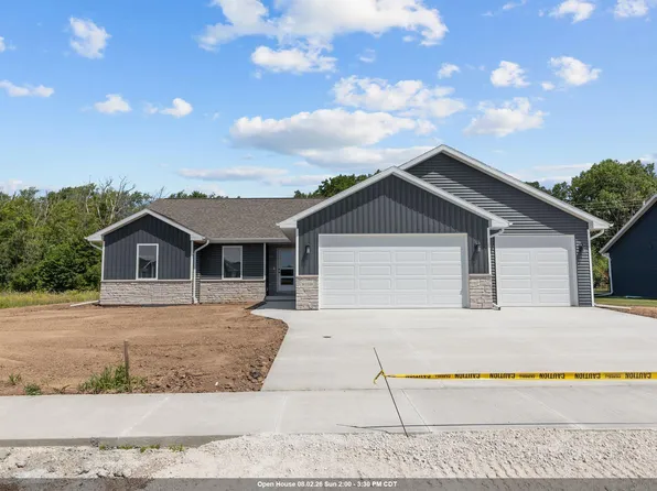 W5758 Cork Ln, Menasha, WI 54952