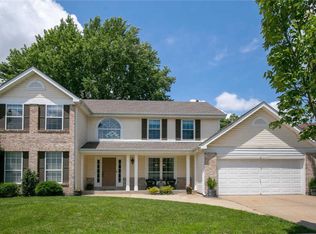 16735 Deveronne Cir, Chesterfield, MO