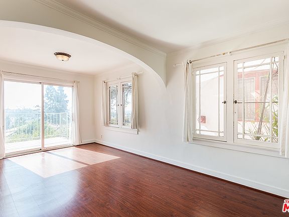 4th image of 1702 Micheltorena St
