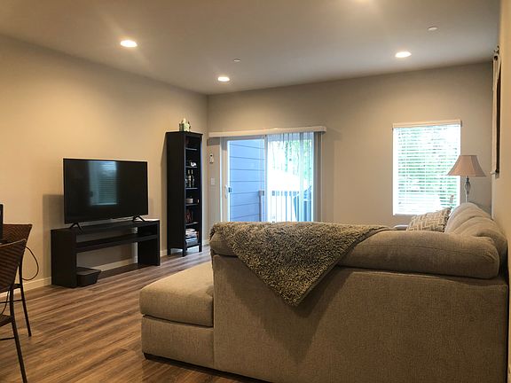 3rd image of 15113 40th Ave W #B3