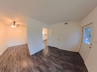 214 NW Chapel Dr #1, Ankeny, IA 50023