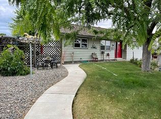 631 Lookout Dr, Sunnyside, WA 98944