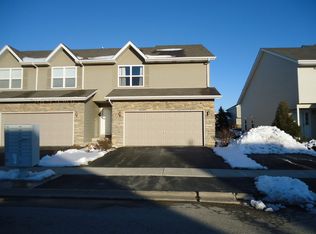 1166 Rose Dr, Sycamore, IL 60178