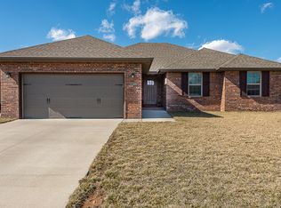 1205 N Cardinal Ave, Republic, MO 65738