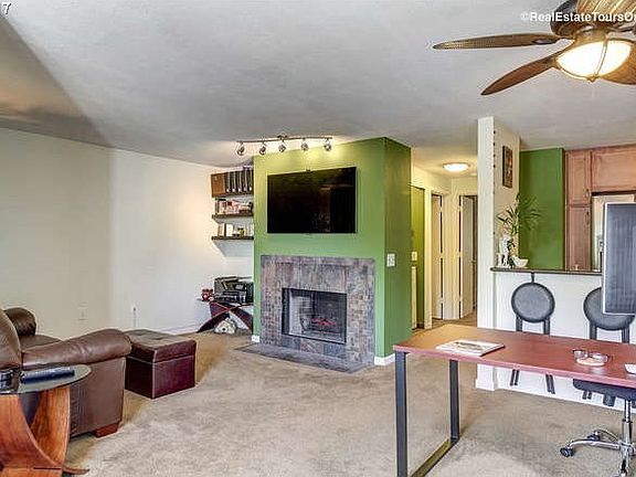 3rd image of 6044 SE Drake St APT 206