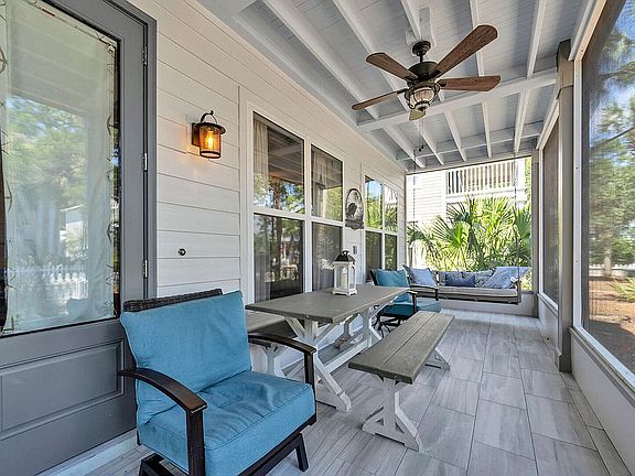 Pelican's Nest II porch