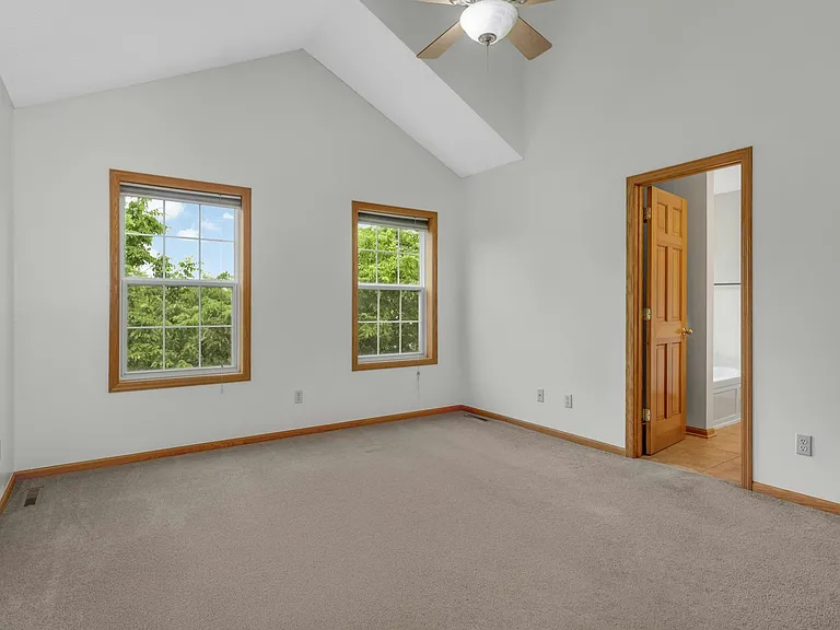 9771 Gable Dr — Photo 36